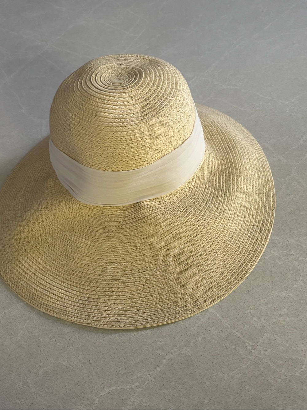 Love & Lore Wide Brim Floppy Straw Sun Hat OSFM Cream Ribbon